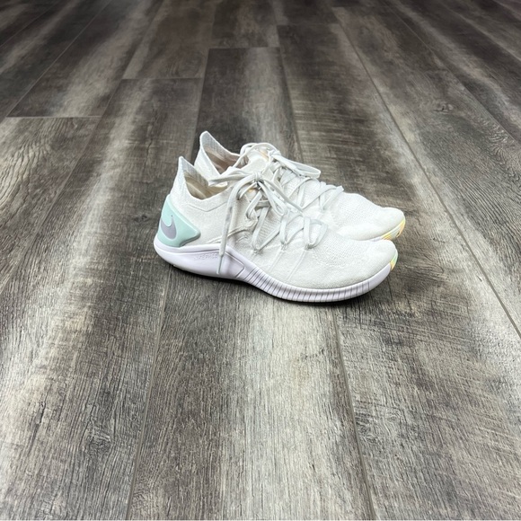 Nike White Knit Shoes - Picture 1 of 16